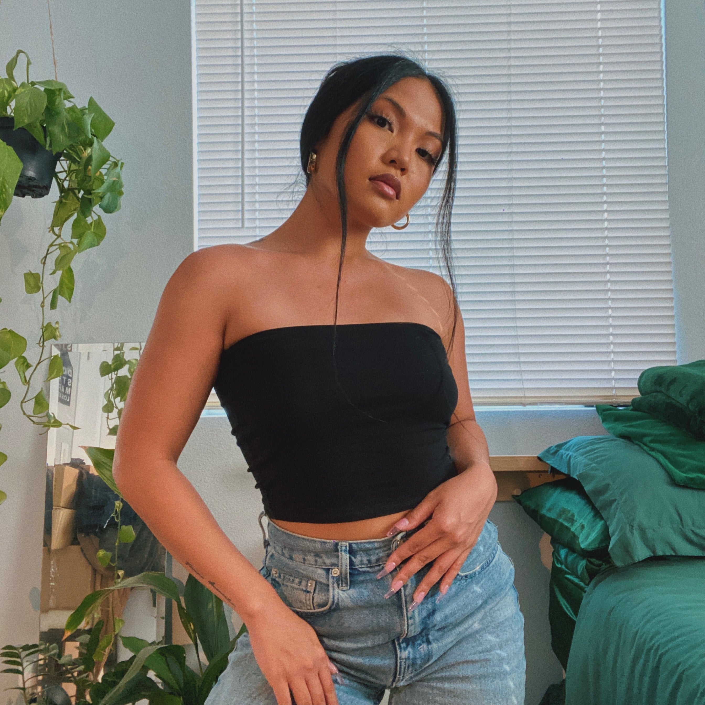 0893 - CLOSEOUT Women's Cropped Strapless Tube Top-1