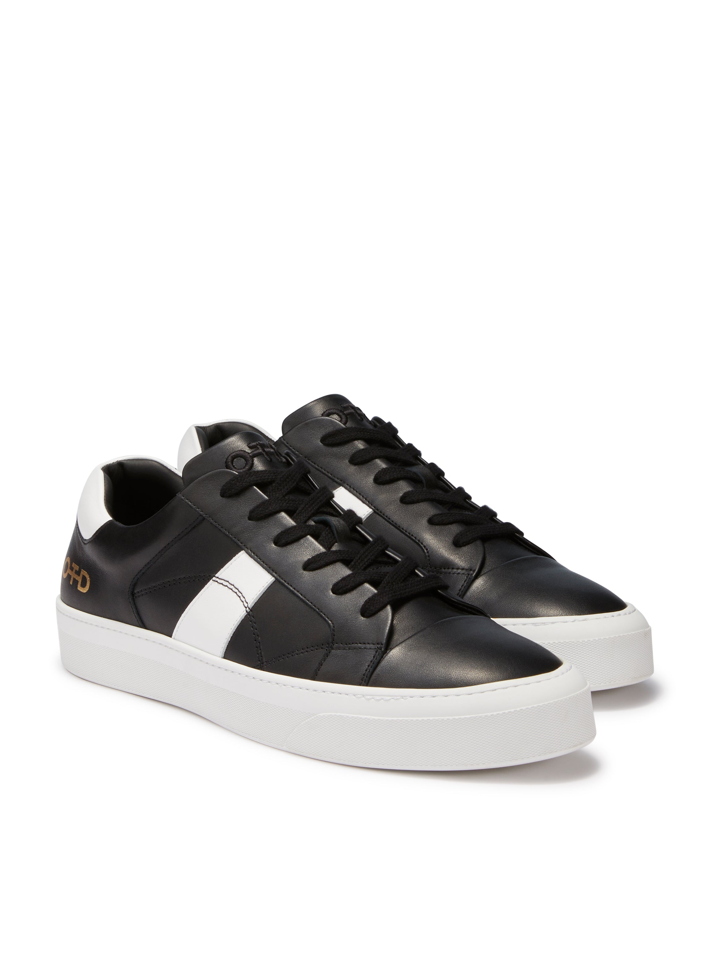 Leather Low-Top Sneaker (Black)